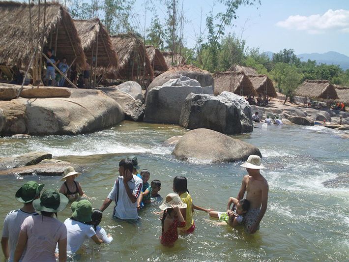 Hồ Suối Lam Hồ Suối Lam
