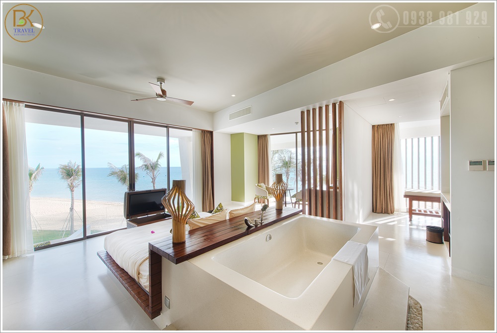 Luxury-Suite-Ocean-View