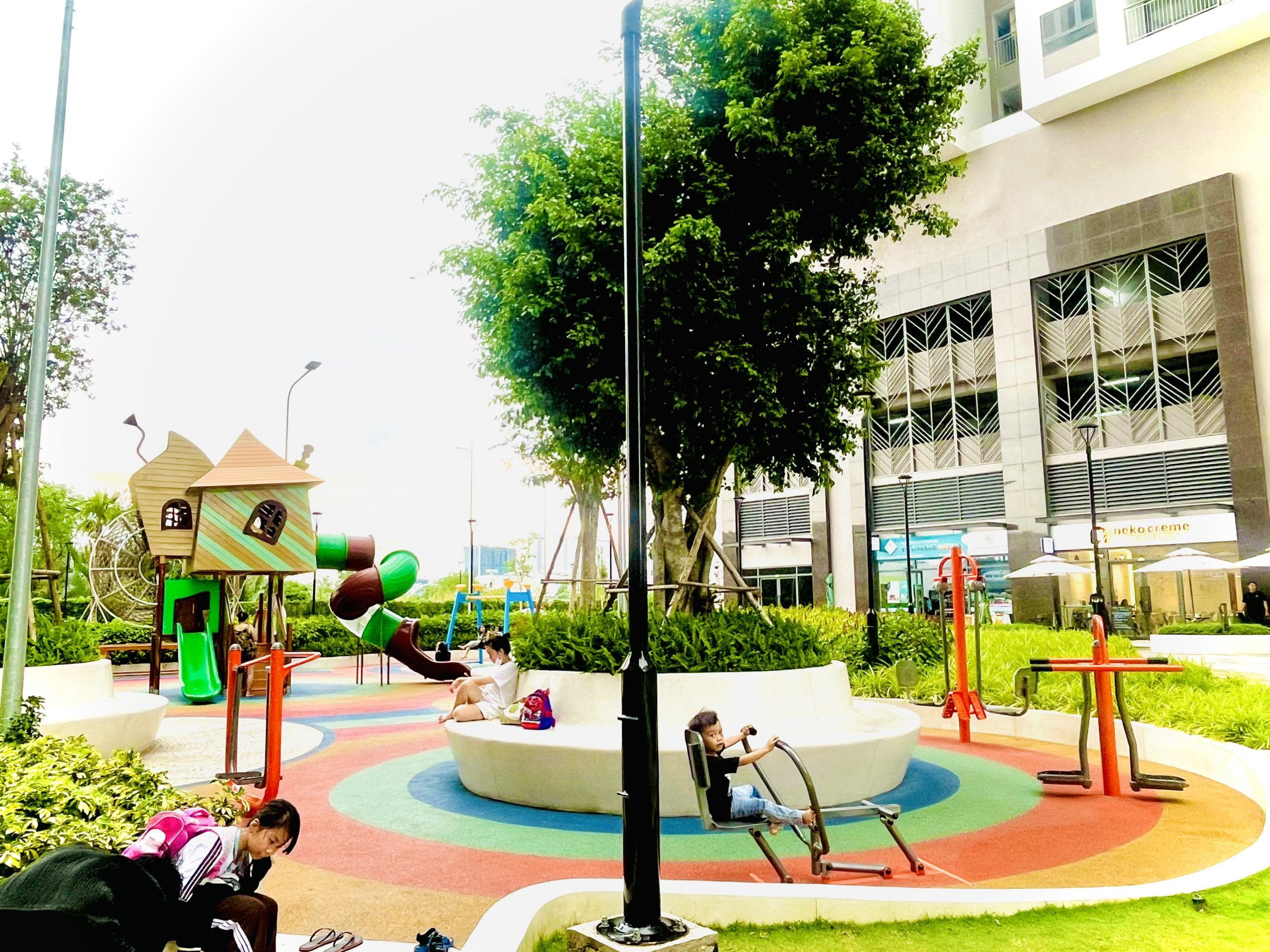 khu vui chơi trẻ em tầng trệt Q7 Saigon Riverside Complex