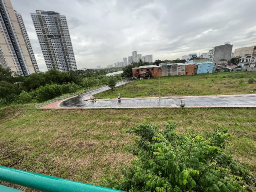 Bán đất 70x120m đường 28 Bình Trưng Tây Quận 2 giá 320 tỷ 5