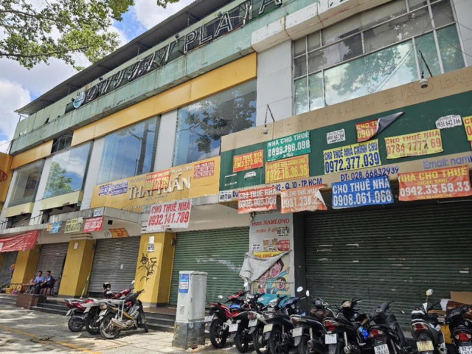 Trung tâm thương mại "sống khỏe" giữa làn sóng trả mặt bằng? 2 Trung tâm thương mại "sống khỏe" giữa làn sóng trả mặt bằng? 2